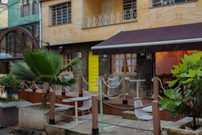 Mascomunal hostel